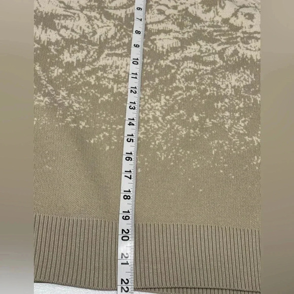 Athleta Jacquard Merino Wool Crew Sweater Size Small - Picture 6 of 6